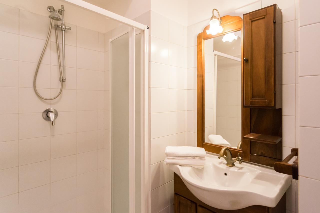 Love & Smile Apartment By Rent All Комо Экстерьер фото