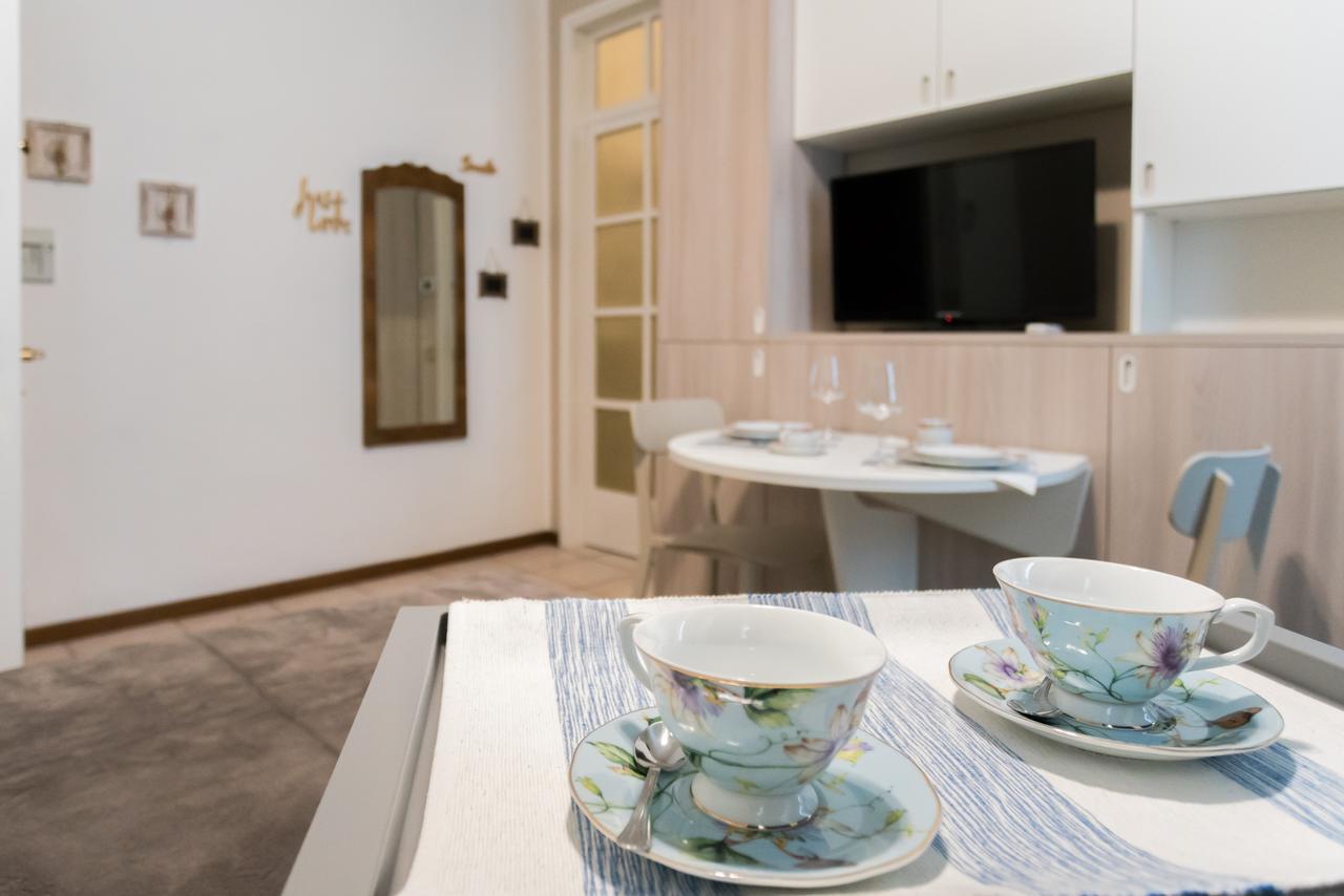 Love & Smile Apartment By Rent All Комо Экстерьер фото