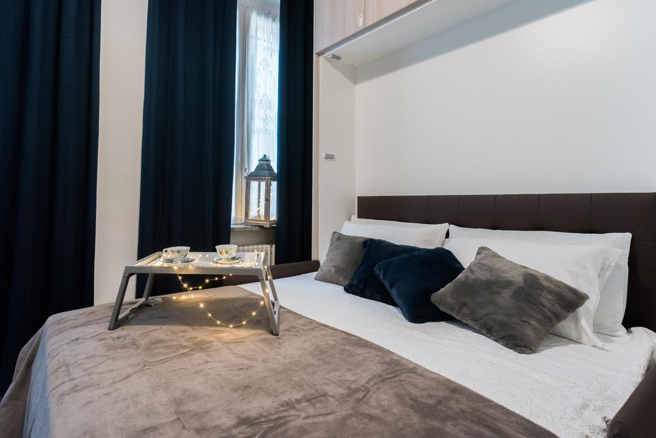 Love & Smile Apartment By Rent All Комо Экстерьер фото