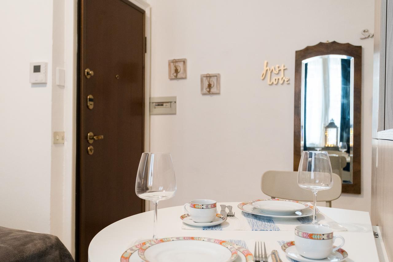 Love & Smile Apartment By Rent All Комо Экстерьер фото